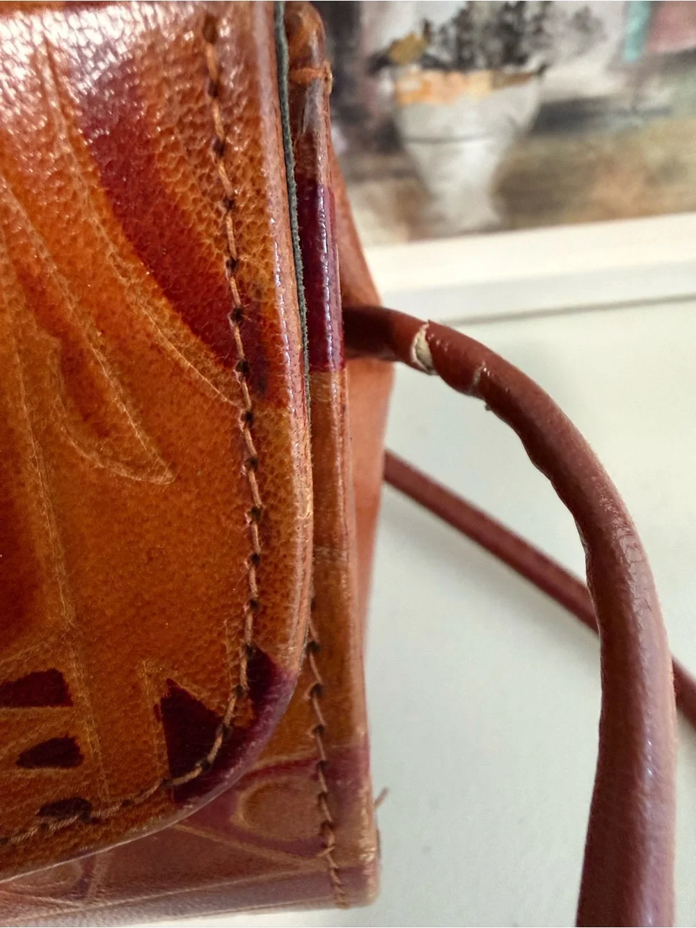 Non branded Leather Crossbody Bag in Brown and Red